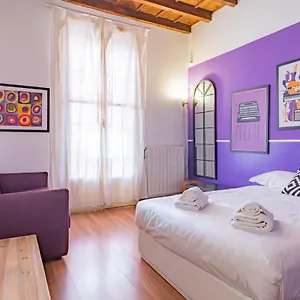 renovated-studio-close-to-duomo.it-lombardy.com/